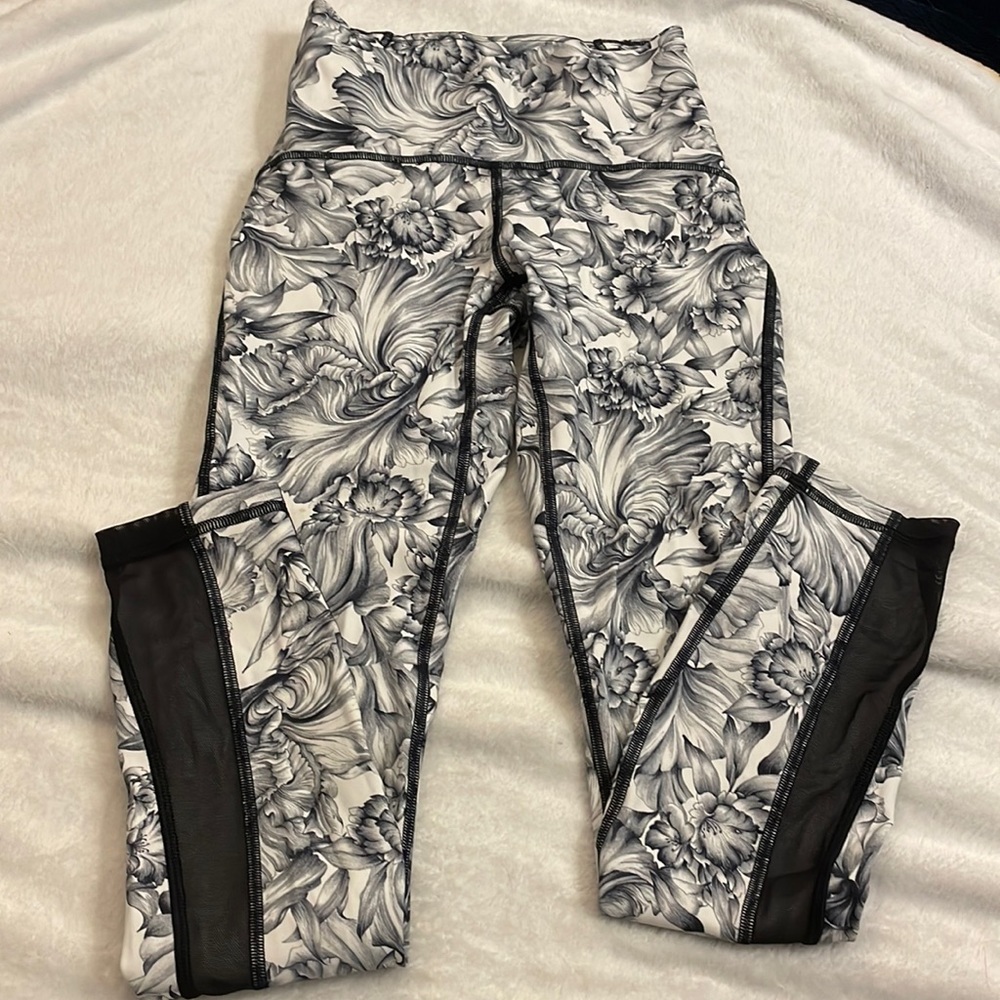 Lululemon leggings!!